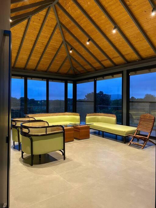 Shakuntala Farms - Rustic Farmstay With Modern Comforts Nashik Esterno foto